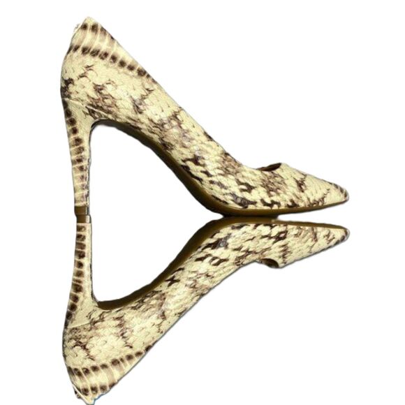Michael Kors "Dorothy" Snake Embossed Goat Leather Pointed Toe Pumps 3" Heel - Picture 5 of 9